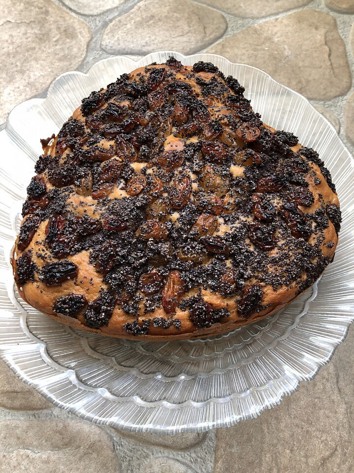 Пирог с маком и изюмом  фото