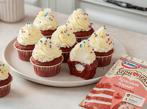 Капкейки «Красный бархат» с масляным и заварным кремом