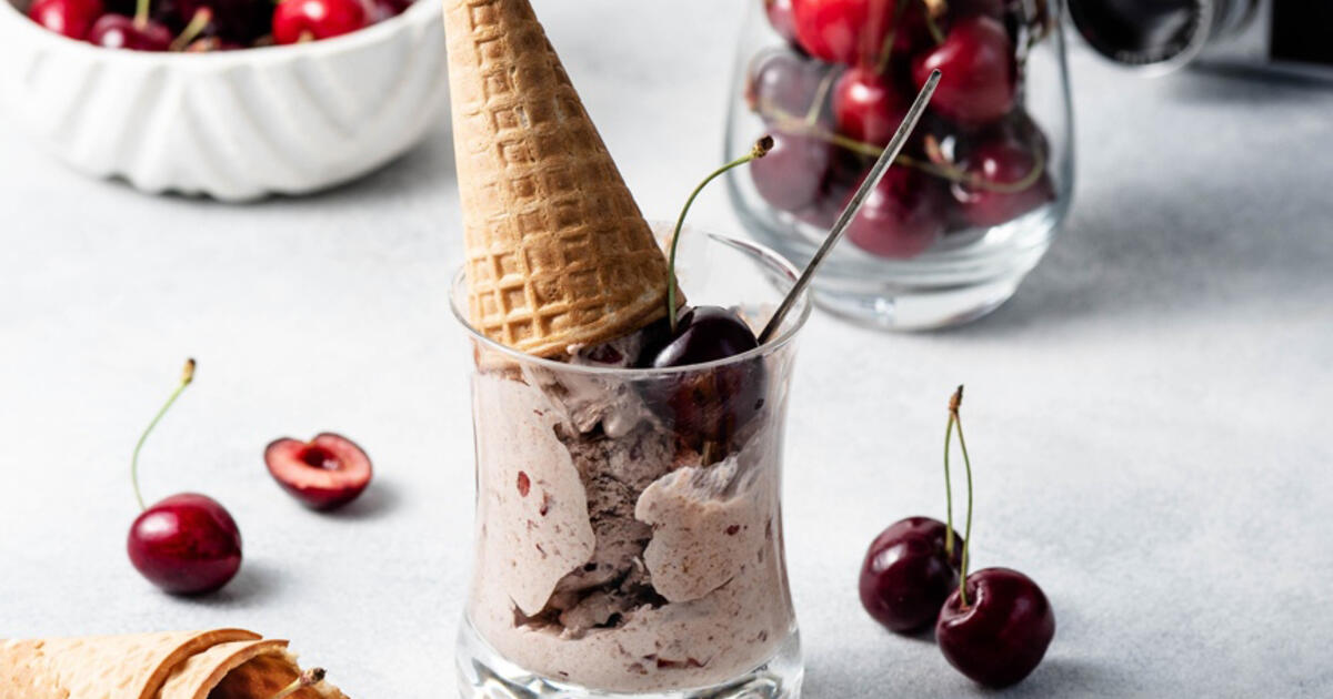 Мороженое с вишней и йогуртом - Рецепты Термомикса | ThermoRecetas