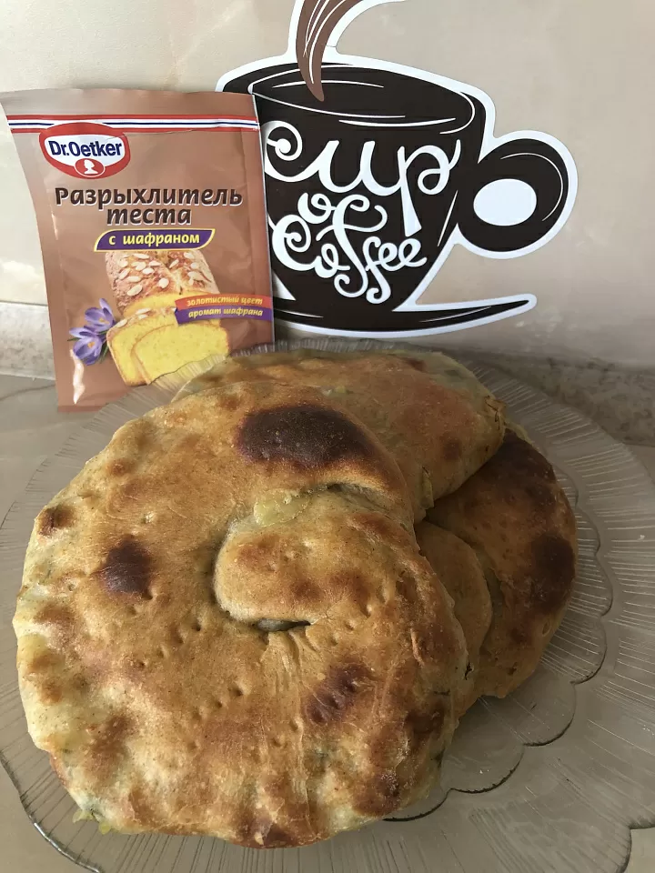Лепешки с картошкой и луком на кефире фото
