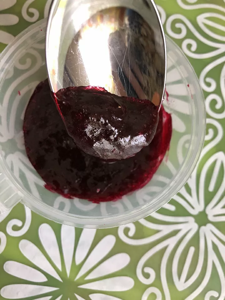 Желе из чёрной смородины фото