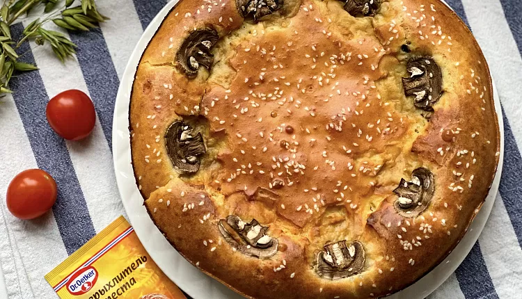 Заливной пирог с курицей и грибами 