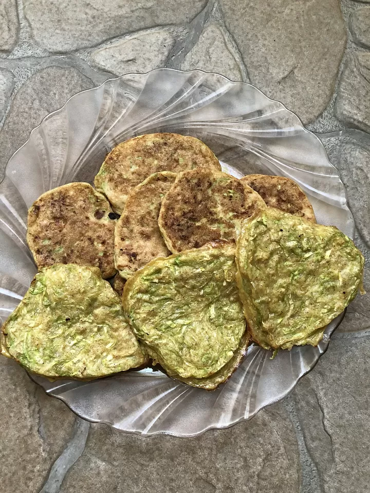 Кабачковые оладьи  фото