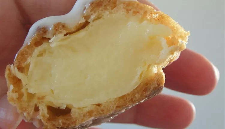 Эклеры любимые пирожные с заварным кремом