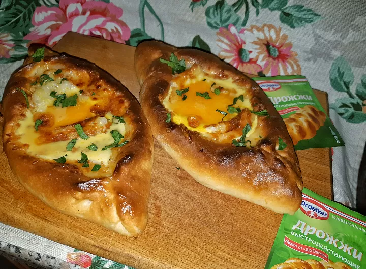 Хачапури по-аджарски фото