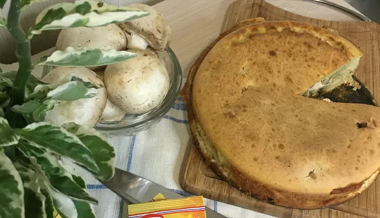 Заливной пирог с курицей и грибами 
