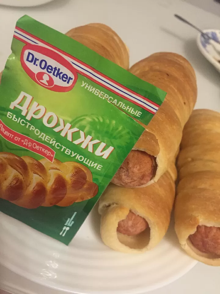 Сосиски в тесте  фото