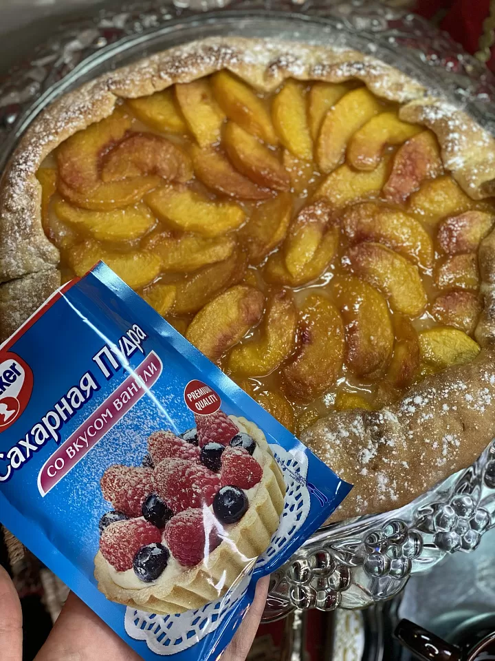 Галета с сочными персиками  фото