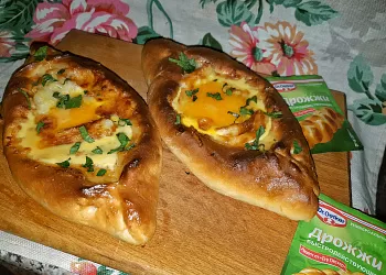 Хачапури по-аджарски