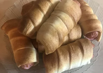 Быстрые сосиски в тесте