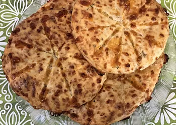 Сырные лепешки на кефире