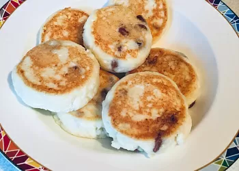 Сырники на рисовой муке с изюмом 