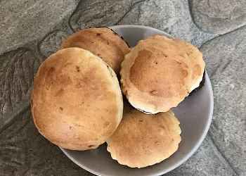 Печенье с шоколадной начинкой