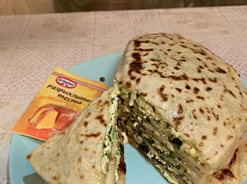 Фото рецепта Лепешки с творогом и зеленью