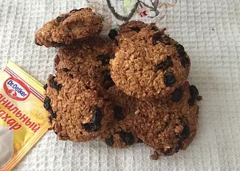 Овсяное печенье с изюмом
