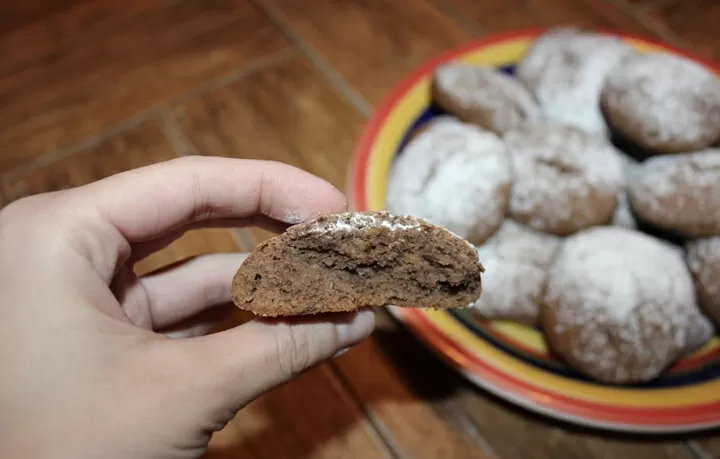 Шоколадно - кофейное печенье с орехами 
