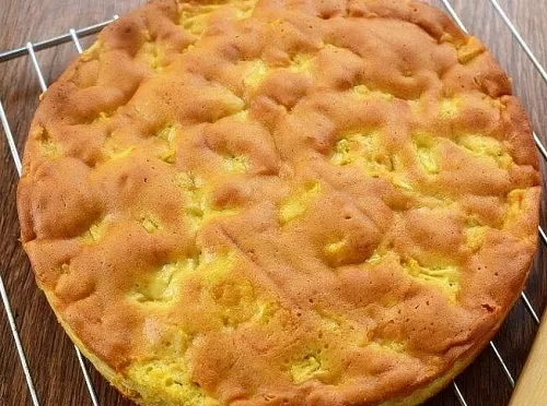 Фото рецепта Медовый пирог с грушей