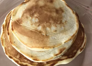 Панкейки на кефире с маком