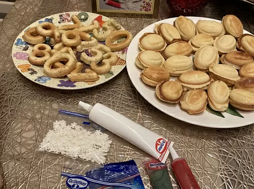 Фото рецепта Орешки со сгущенкой, из детства