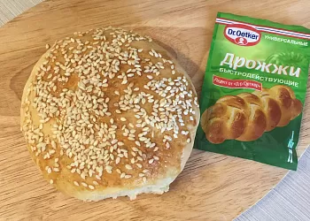 Не сладкие булочки с кунжутом