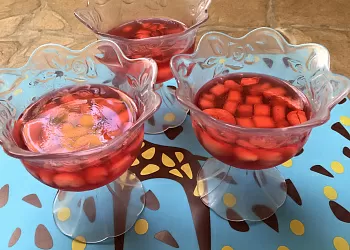 Желе с орехами и грушами