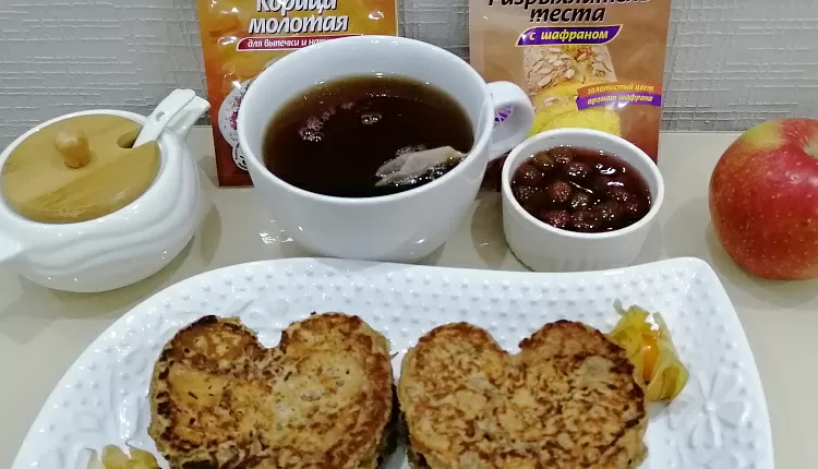 Яблочные оладушки