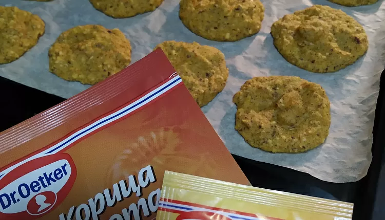 Морковно-ореховое печенье с корицей