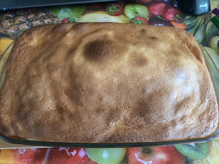 Шарлотка с яблоками фото