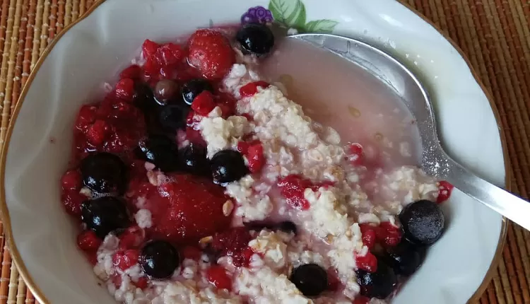Каша с желе (ленивая овсянка)