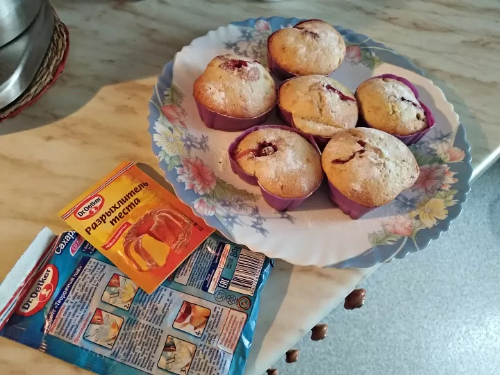 Клубничные кексы фото рецепта