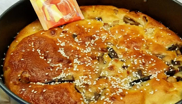 Заливной пирог с курицей и грибами 