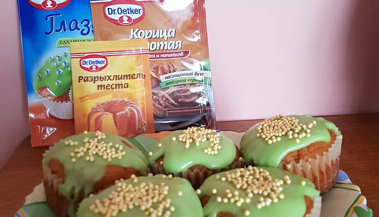 Морковные маффины с глазурью