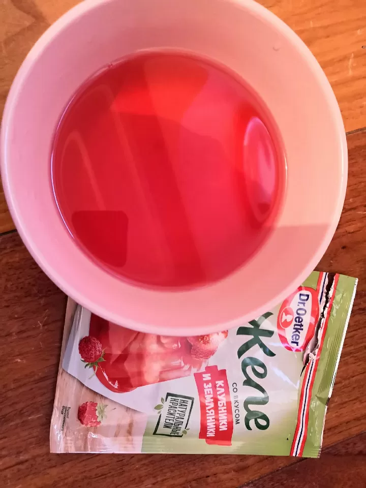 Желе со вкусом клубники и земляники  фото