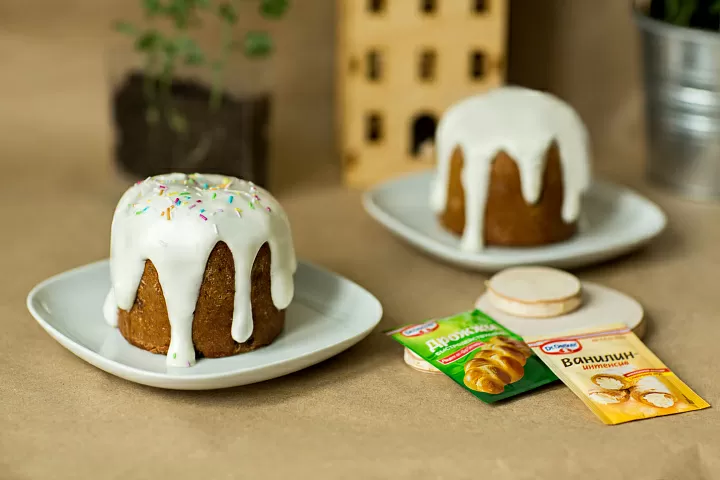 Кулич с финиками фото