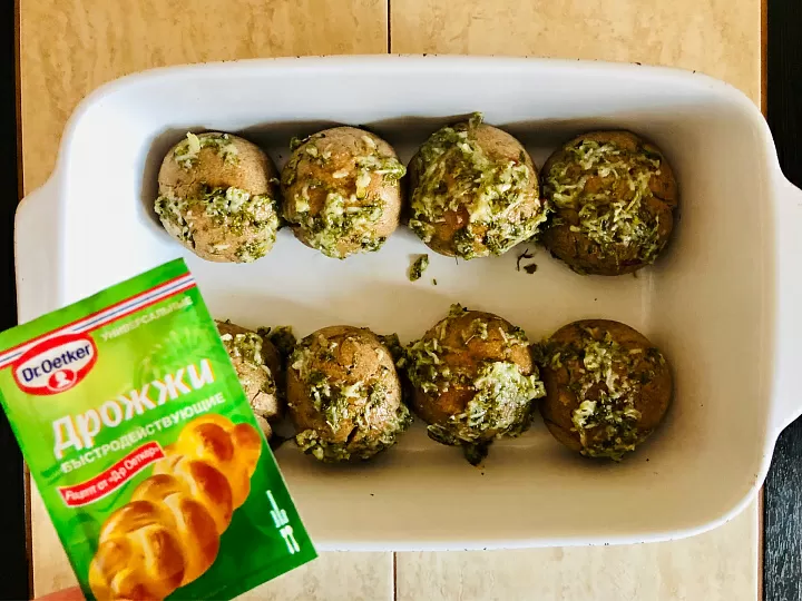 Булочки с чесноком и средиземноморскими травами фото рецепта
