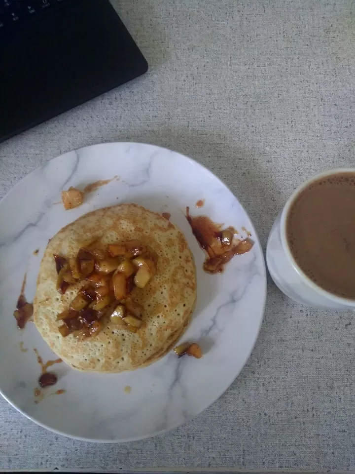 фото рецепта Жареные яблочки в карамели для начинки в пирожки, блины или с батоном Жареные яблочки в карамели для начинки в пирожки, блины или с батоном фото