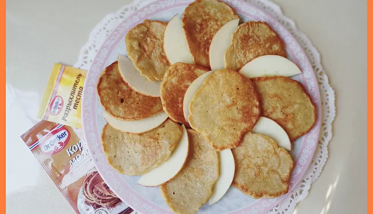 Яблочные оладушки