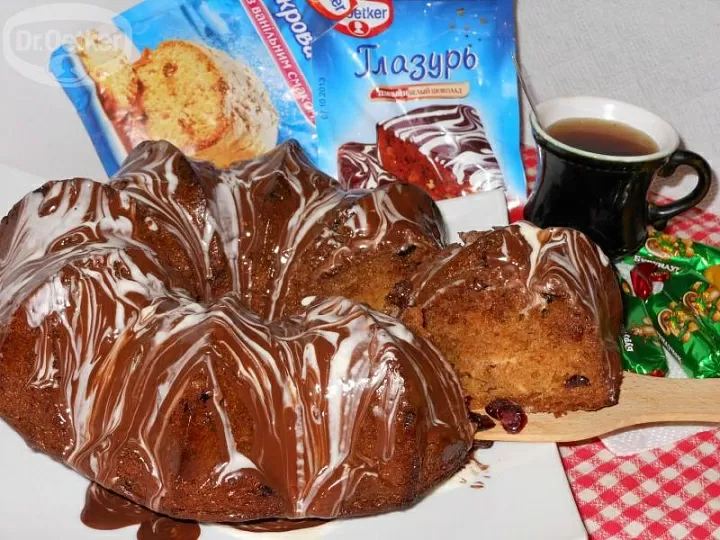 Кекс с изюмом и клюквой фото