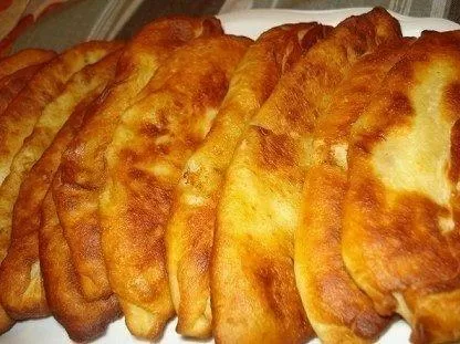 Чебуреки с картофелем и зеленью