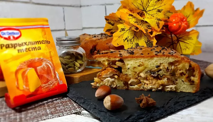 Заливной пирог с курицей и грибами 