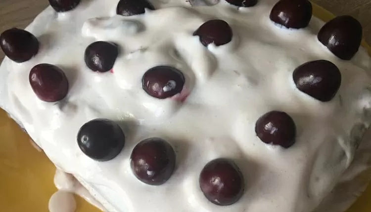 Творожный пирог с вишней и песочное тесто