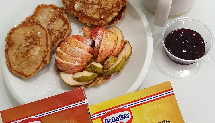 Яблочные оладушки