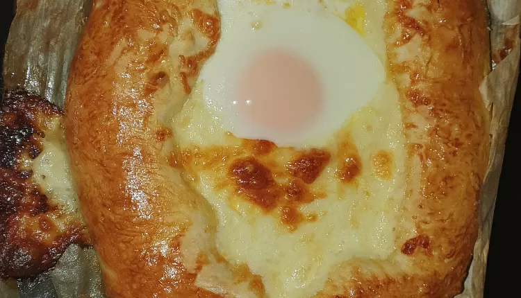 Хачапури по-аджарски