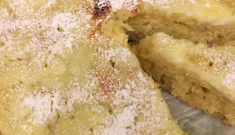 Яблочный пирог с плавленным сыром