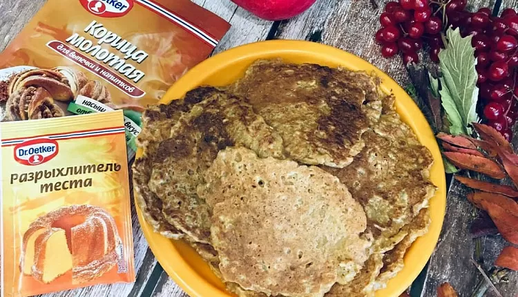 Яблочные оладушки