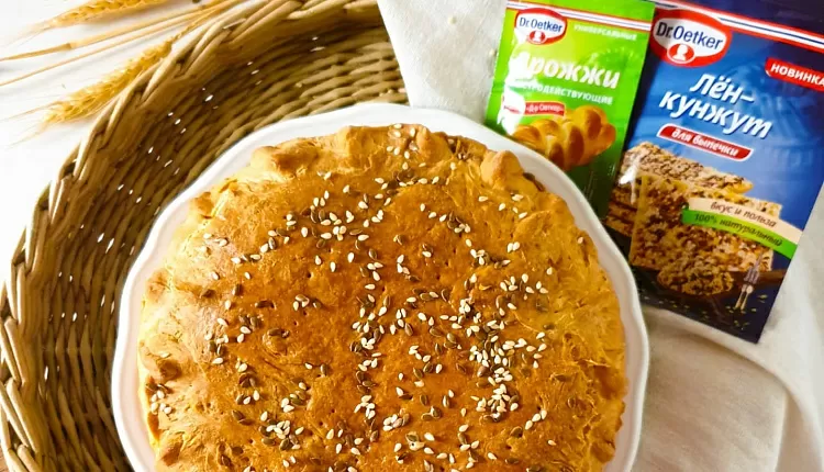 Закрытый пирог с капустой и яйцом