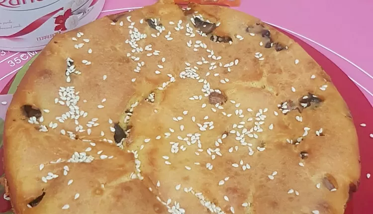 Заливной пирог с курицей и грибами 
