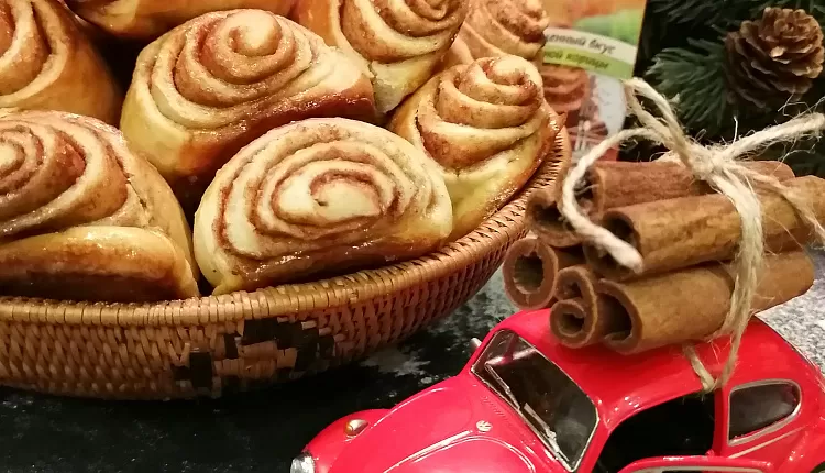 Булочки с корицей