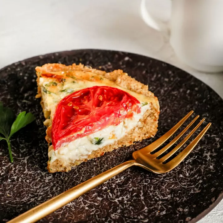 Пирог с сыром и помидорами фото