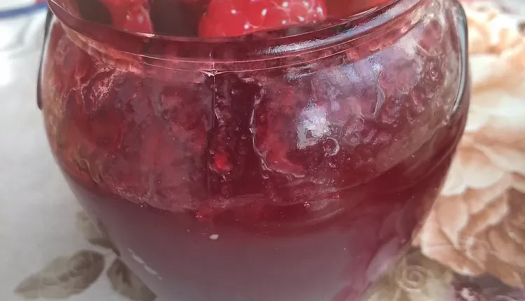 Желе из красной смородины